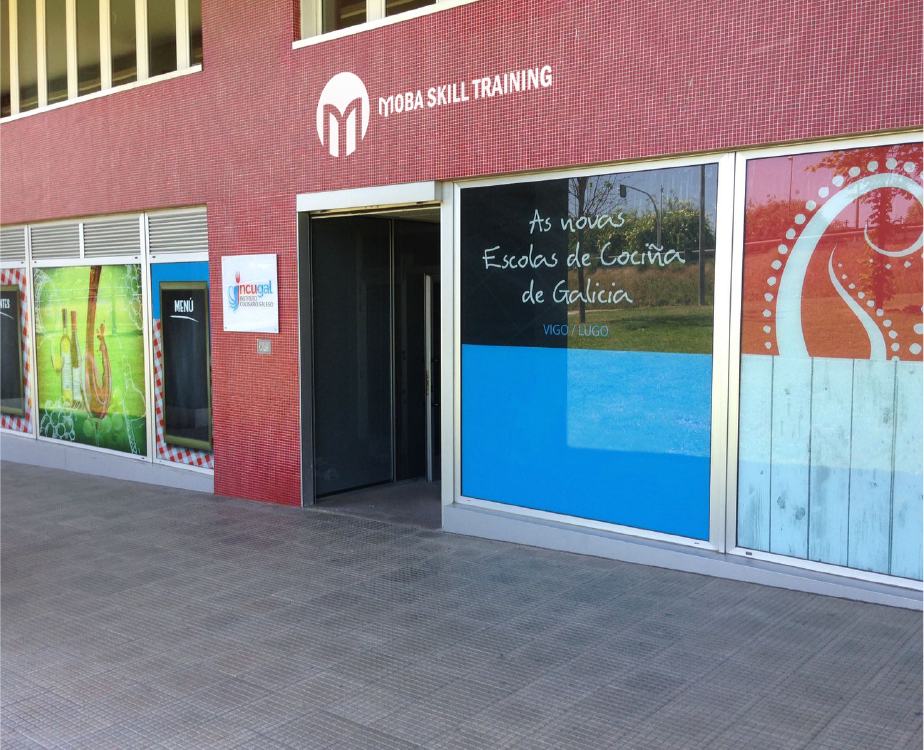 Fechada Edificio Moba